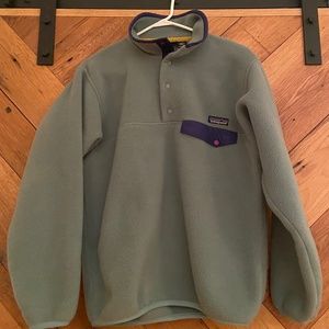 Women's Patagonia Pullover, size small